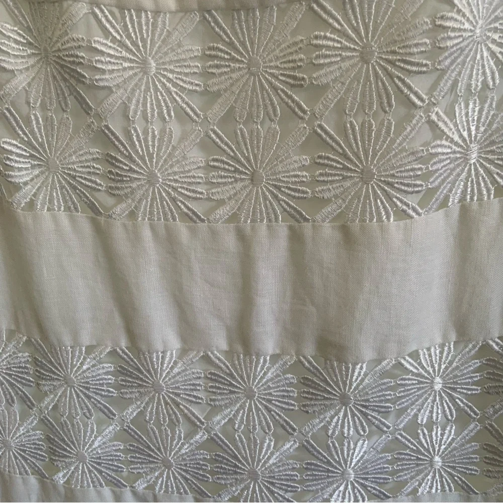 WHITE LINEN SLEEVELESS SHIFT SUMMER DRESS / DAISY MOTIF / LINED / VINTAGE / 2 - Picture 5 of 9